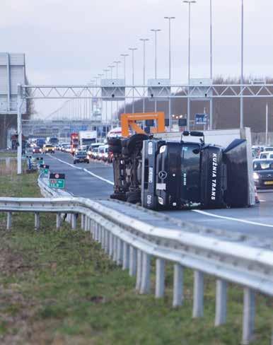 18.01.2018 Zware storm: code rood Dat er een zware storm op komst is, had het KNMI al eerder aangekondigd.