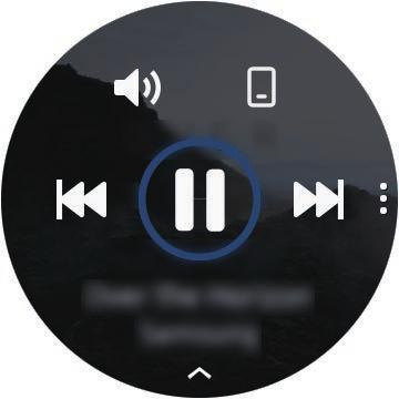 Apps en functies Muziek Introductie Luister naar muziek die is opgeslagen op de Galaxy Watch Active en op het mobiele apparaat. Muziek afspelen Tik op (Muziek) op het scherm Apps.