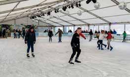 Toegangskaartjes en schaatsverhuur kunnen ook dit jaar afgerekend worden met een pinpas. Zoals bekend is het dragen van handschoenen verplicht tijdens het schaatsen.