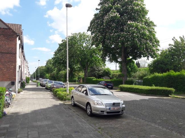 Scholen en winkels zijn alle op wandel- en fietsafstand gelegen.