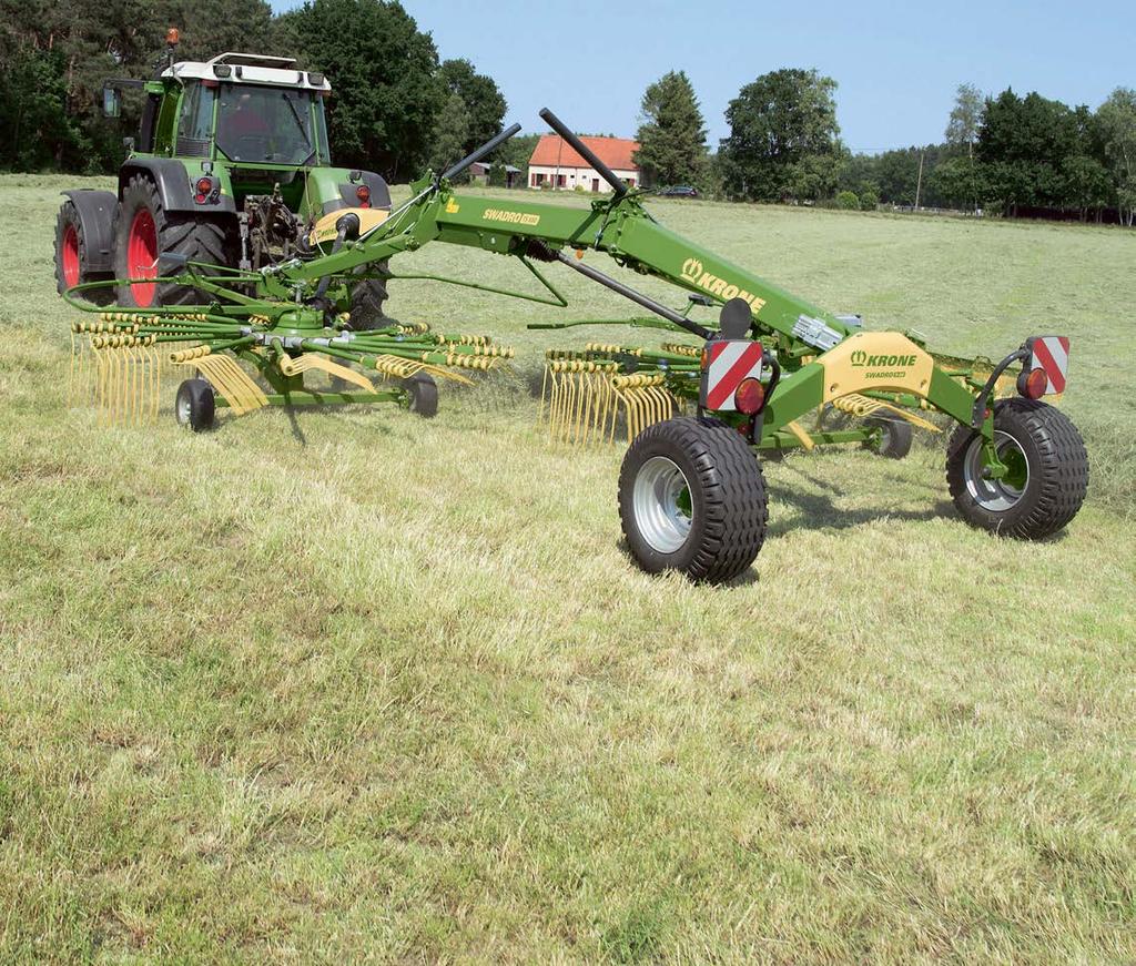 Swadro TS en TS Twin Getrokken harken met zijafleg Optimaal voor een enkelzwad-, dubbelzwad- en tweezwadafleg Grote uithefhoogte