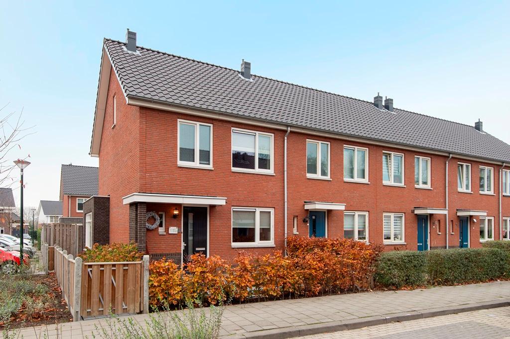 Tuil, Tuilseveldweg 2 Extra ruime hoekwoning Magnifiek wonen in moderne luxe! In de geliefde woonwijk Klingelenberg staat deze royale hoekwoning met berging en tuin op een perceel van 200 m².