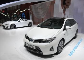 De Auris Hybrid Touring Sports gaat zeer binnenkort in productie en moet het (zakelijke) succes van de gewone Auris versterken met een laag verbruik en een maximum aan