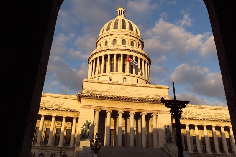 In het Oude Havana vind je ook het Plaza Vieja. De prachtige koloniale huizen rondom dit plein zijn prijzig en worden dan ook bewoond door de elite. Dag 3 Havana Vrije dag in Havana.