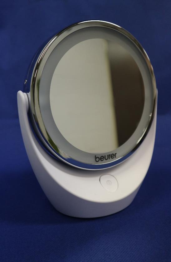 020002020 Cosmetica spiegel Beurer met heldere LED