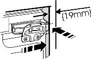 17 Bij meubelen (16 mm en 19 mm) met deuraanslagonderdelen (noppen, afdichtstroken enz.): u Houd rekening met de opbouwafmeting (diepte van de deuraanlsagonderdelen): Scharnieren en afdekkingen Fig.