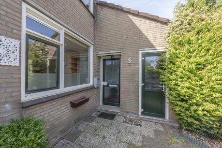 Kerkstraat 7 3295 BD s-gravendeel 078 673 7244 e-mail