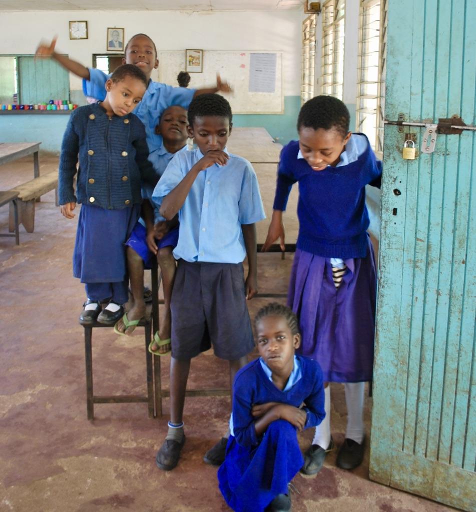 6.7 School for the deaf, Kwale Kenya In Kwale bevindt zich een lagere school voor 100 dove kinderen, een