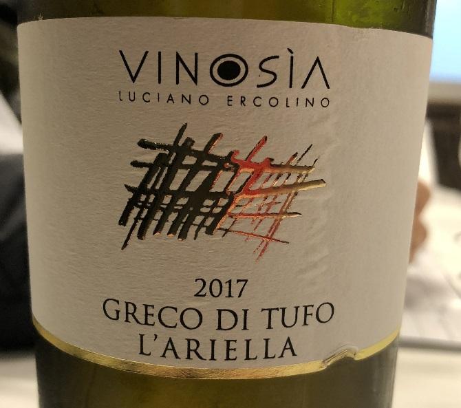 GRECO DI TUFO De Greco di Tufo is in de loop der jaren bekend als een van de beste wijnen van Campania. Hij wordt gemaakt van de greco uit de omgeving van Tufo.