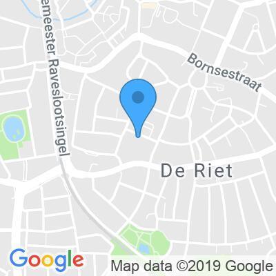 Kenmerken Aanvaarding : In overleg Soort : Woonhuis Type woning : Tussenwoning Aantal kamers : 6 kamers waarvan 5 slaapkamer(s) Inhoud woning : 395 m 3 Perceel oppervlakte : 199 m 2