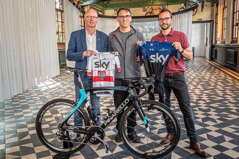 Bevestig je aanwezigheid Tourfiets van Froome nieuwste aanwinst voor KOERS KOERS is enkele topstukken van wielerploeg Team Sky rijker.