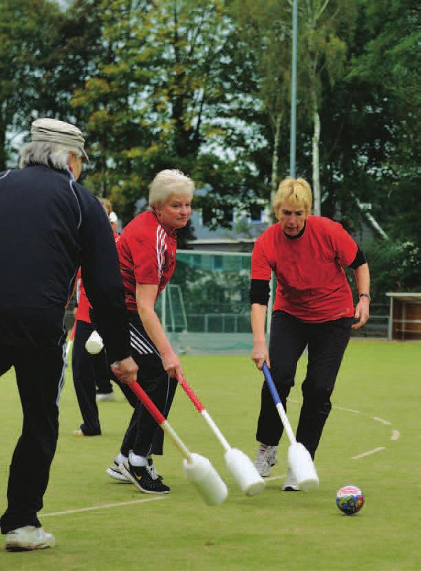 Antenne januari 2013 Fithockey Op 10 januari zijn we, na een korte winterstop, weer gestart met de fithockeygroep.