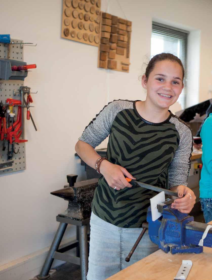 Locatie Marnix Een peer leader kent je beter en helpt je op je eigen niveau. Locatie Marnix heeft een brede onderbouw: leerlingen van alle schooltypen kunnen instromen.