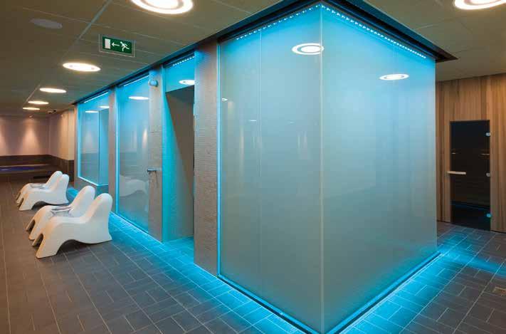 WANDEN VOOR DOUCHE EN WELLNESS 1 2 De strakke