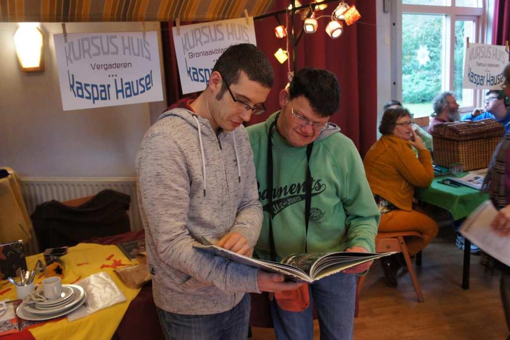 Kaspar Hauser Kursus Huis Kaspar Hauser Kursus Huis Is een cursushuis van zorginstelling De Seizoenen en is in eerste instantie gericht op cliënten (in dit boek verder bewoners genoemd) van locatie