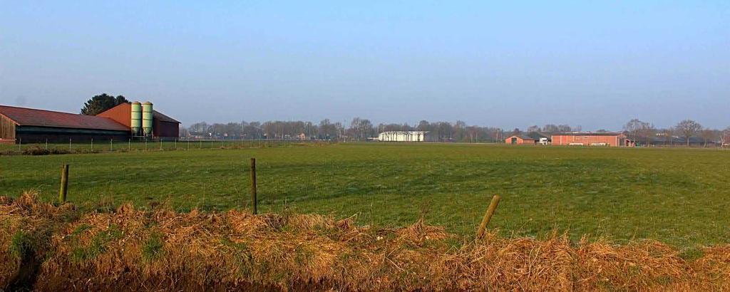 de zuidoostkant mogelijk. Ter hoogte van het plangebied toont zich de zuidoostkant aan het verkeer.