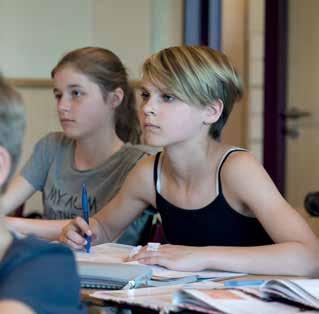 Rapportgesprekken Na de uitreiking van het 1e en 2e rapport zijn er avonden gepland voor gesprekken met vakleraren.