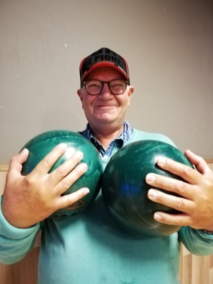 Bowling Diksmuide Zaterdag 14 september We gaan bowlen in de goe smete in Koekelare. Vertrek van het stadhuis Diksmuide om 14u Of rechtstreeks tegen 14u30.