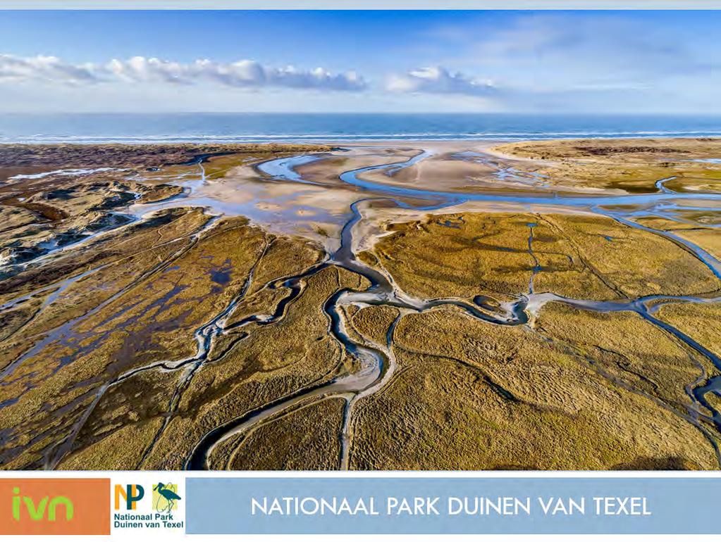 Struinen door duinen en over het strand werd