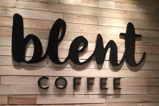 Het verhaal van Blent coffee We zijn op zoek gegaan naar een perfecte koffie om te combineren met onze ontbijten, lunch & zoete desserts van Foubert & t centerken.