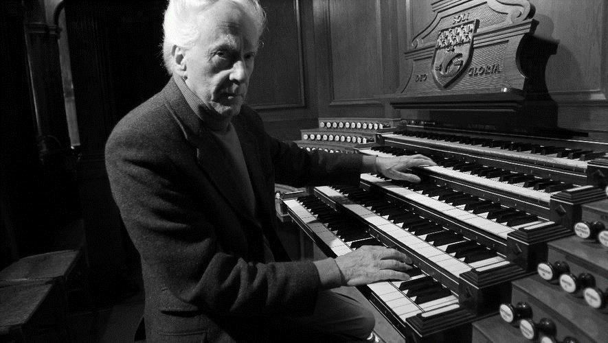 Jean Victor Arthur Guillou (18 april 1930-26 januari 2019) was een Franse componist, organist, pianist en pedagoog.