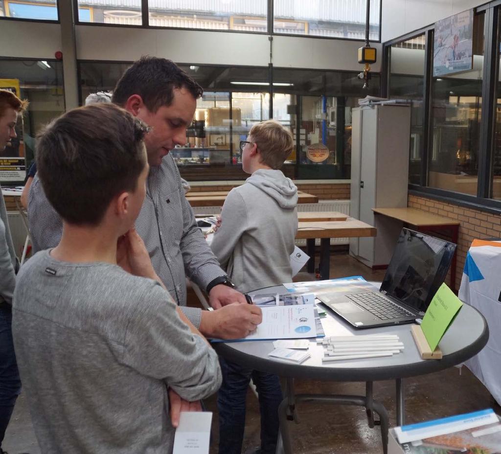 Bedrijvenkring Gilde Vakcollege Techniek Gilde Vakcollege Techniek in Gorinchem is de grootste vmbo-techniekschool van Nederland en biedt alle richtingen aan.