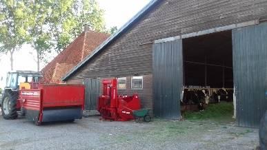 Pake Hendrik de Jong kon deze boerderij toen pachten, zijn zoon Jacob is in 1956 boer geworden.