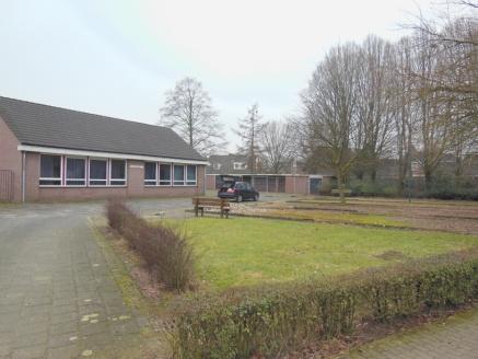 000 m²), gelegen binnen de bebouwde kom van Wanroij in de gemeente Sint Anthonis (zie figuur 1).