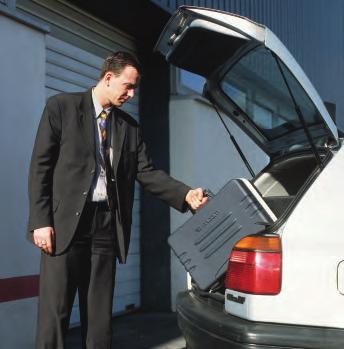 De meeste koffers van Facom kunnen worden gebruikt met het FACOM kofferwagen systeem of hebben zelf wielen.