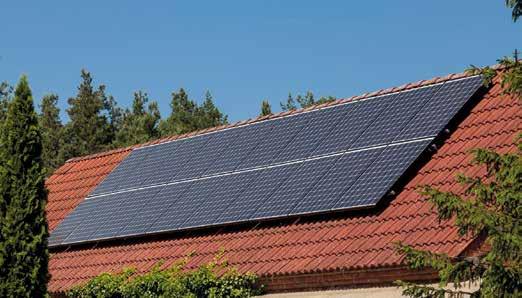 van Londen. Het systeem heeft in juni 2018 meer dan 850 kwh geproduceerd en overtrof daarmee alle verwachtingen. Elke vrije ruimte op uw dak is waardevol omdat u daar energie uit de zon kunt opwekken.