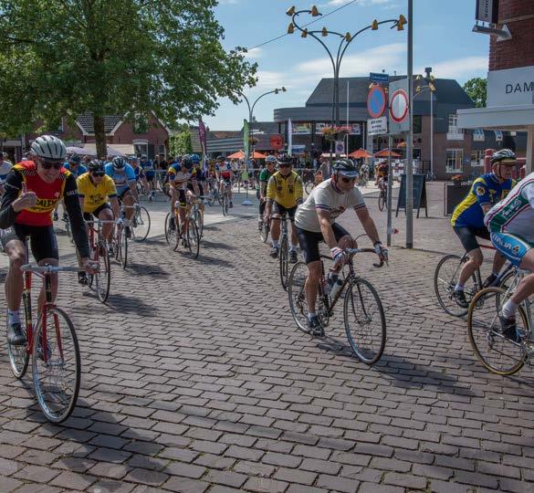 De wielerfanaten kunnen deelnemen aan de Classic, waarbij de routes van 80, 110 en 150 km lopen door de mooiste delen van Overijssel.