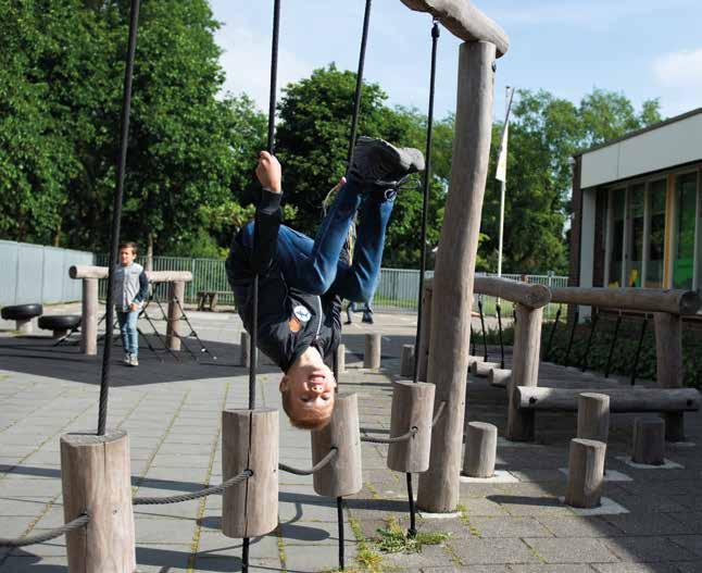 Mei 2020 18 27 28 29 30 1 2 3 19 4 5 6 7 8 9 10 Dodenherdenking Bevrijdingsdag OR vergadering Sportdag Moederdag 20 11 12 13 14 15 16 17 Avondvierdaagse