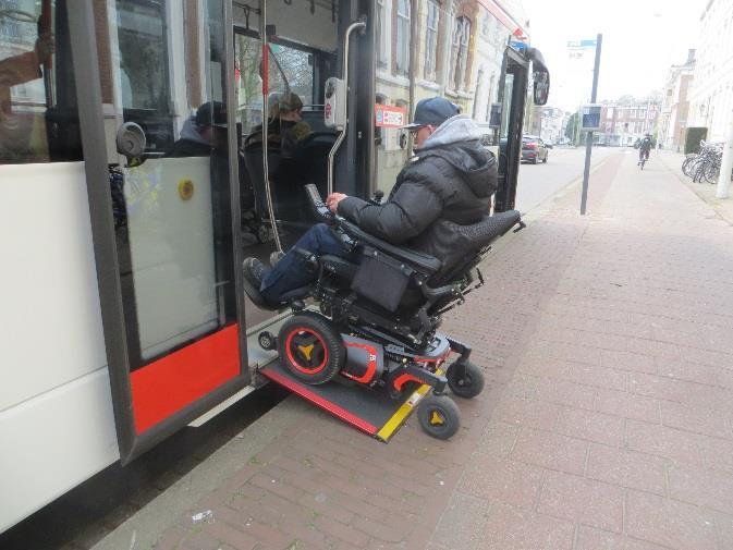 ontbreekt Eisenhouwerlaan beide richtingen B abri en geleide lijn ontbreekt Statenplein beide richtingen N te laag, abri en geleidelijn ontbreekt Frederik Hendriklaan beide ri N te laag, abri en