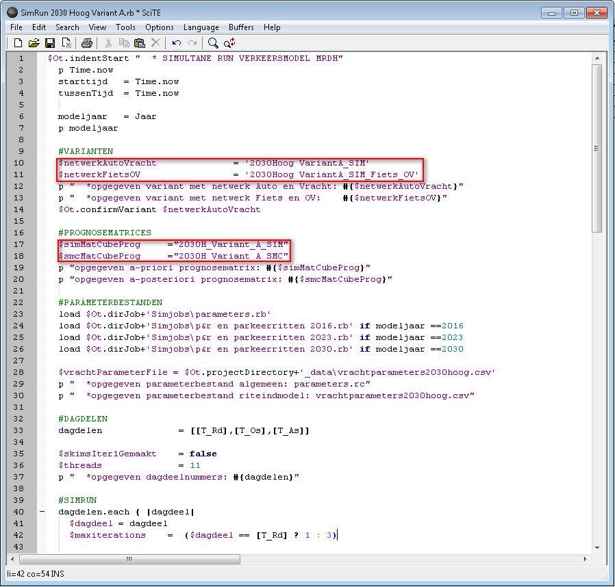 Figuur 4.3: Aanstuurfile simultane modelrun en aan te passen variabelen De simultane run kan worden gestart op de auto-variant 2030Hoog Variant _A_SIM.
