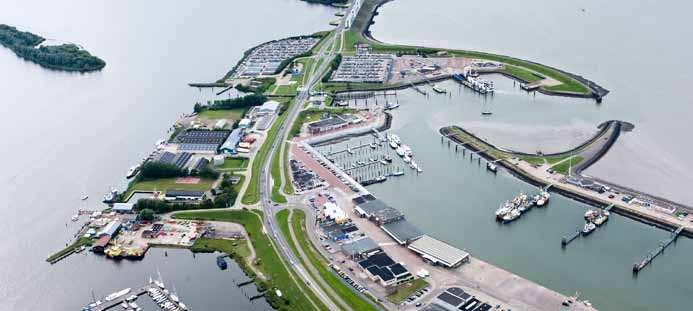 Deltaprogramma Waddengebied en PROLoog werken samen aan de waterveiligheid bij Lauwersoog Deltaprogramma Waddengebied Lauwersoog binnen- en buitendijks.