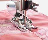 Verwisselbare quiltgeleidevoet Voor gebruik in combinatie met de boventransportvoet (zie pag. 35). Voor naaien in de naad.