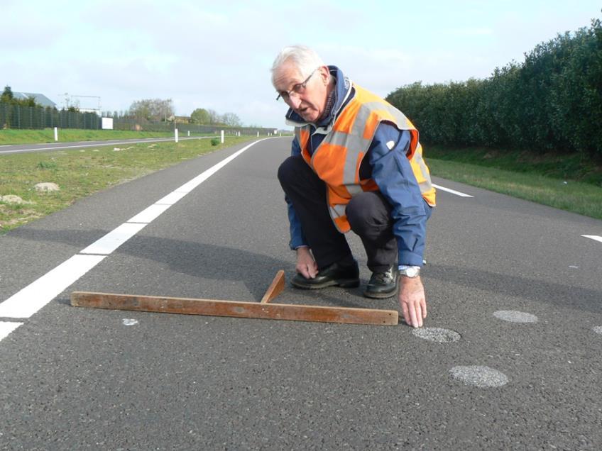 Om het presteren van de IVO SMA proefvakken te volgen zijn in de tijd spoordieptemetingen uitgevoerd en zijn de SMA proefvakken visueel geïnspecteerd [2].