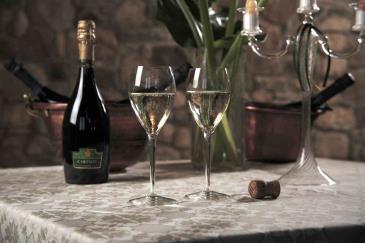 Trentino-Alto Adige levert hoofdzakelijk frisse, witte wijnen op, maar het zou een grote misrekening zijn om de rode wijnen van deze regio te onderschatten.