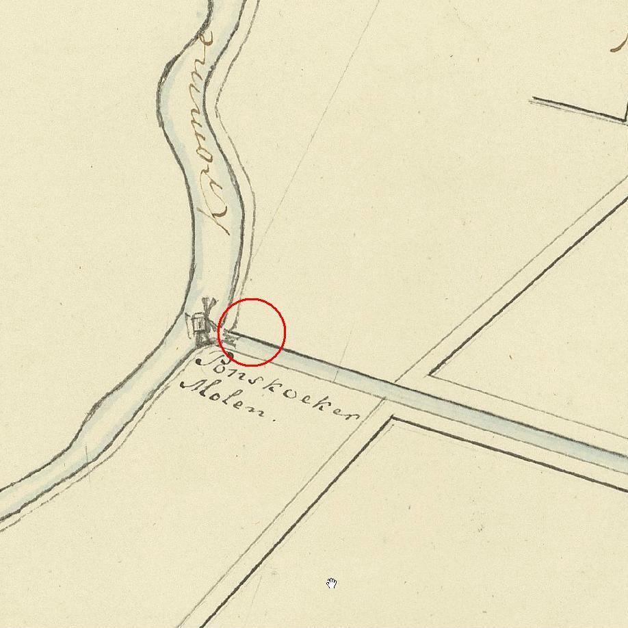 Op de kaart van 1849 is zowel de Ponskoekermolen als een sluis aanwezig.