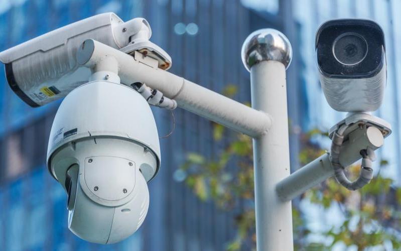 Verlichting voor veiligheid Camera s voor veiligheid Verschillende aspecten dragen bij aan het creëren van een veilig gevoel bij de gebruikers.