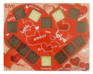 Luxe sleeve met Santa-bedrukking CTV14 Love Chocotelegram (133 gram; 14 blokjes) Verrassende liefdes tekst in een hart-vorm.