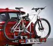 675,- Fietshouder afsluitbaar voor één fiets. Er kunnen maximaal vier fietsen- 120,- houders gemonteerd worden. i.c.m. vergrendelingsset. Voor BMW basisdrager.