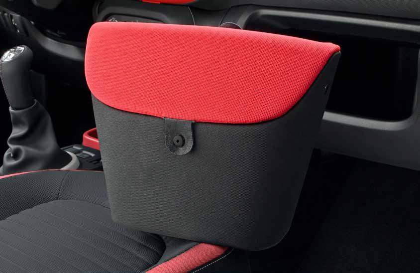 Comfort in de auto 01 Verwijderbare dashboard tas met hengsel Is uw Twingo niet uitgerust met een dashboardkastje?
