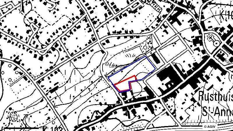 Hoofdstuk 1 Inleiding en situering Omwille van de bouw van een woonzone en winkelcomplex (met ondergrondse parking) adviseerde de ZOLAD een archeologisch vooronderzoek, dat in september 2008