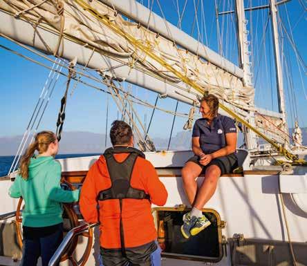 Het schip waar ik op vaar, is speciaal gebouwd om te varen met mensen met een beperking. Voor mij de ideale werkcombinatie.