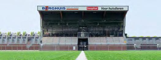 O P H E T E E R S T E G E Z I C H T Zondag 12 mei 2019 SV Schalkhaar vs A.V.V. Columbia Aanvang 14.00 uur De hoofdtrainers van SV Schalkhaar en A.V.V. Columbia zullen uit de volgende selecties het basisteam voor het duel van vanmiddag samenstellen: SV Schalkhaar A.