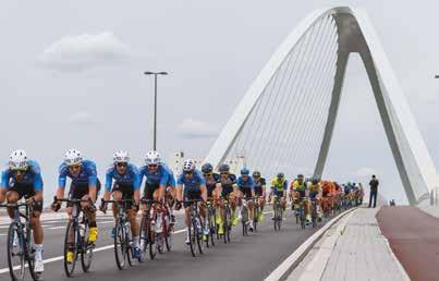 De Gouden kilometer In elke wedstrijd zijn er 3 tussensprinten, waarbij punten worden toegekend aan de eerste 3 renners. De punten worden toegevoegd aan het algemeen klassement.