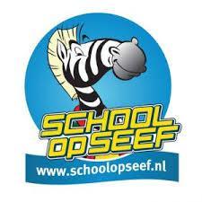 Want lopen of fietsen naar school is: Goed voor je gezondheid en bewegen bevordert je leerprestaties, Goed voor de verkeersveiligheid bij school, Goed voor de verkeersvaardigheid van de kinderen,