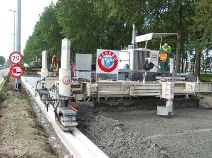 Bijlage B Projecten waarin beton met gerecycleerde granulaten gebruikt werd B12 Betonverharding voor autosnelweg in tweelagige uitvoering [R2, R3] In 2007 en 2008 werd bĳ de renovatie van de
