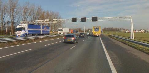 De Westbaan bestaat in de huidige situatie uit drie rijstroken tussen knooppunt Everdingen en de brug over het Merwedekanaal. Vanaf het Merwedekanaal tot aan Scheiwijk liggen twee rijstroken.